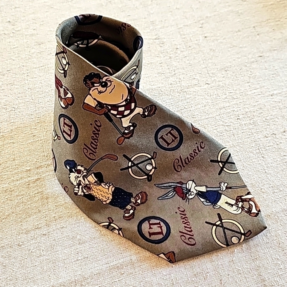 Vintage Warner Bros Looney Tunes 100% Silk Mens Tie Khaki